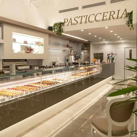 ゲストハウス L'opera & ラ・スペツィア