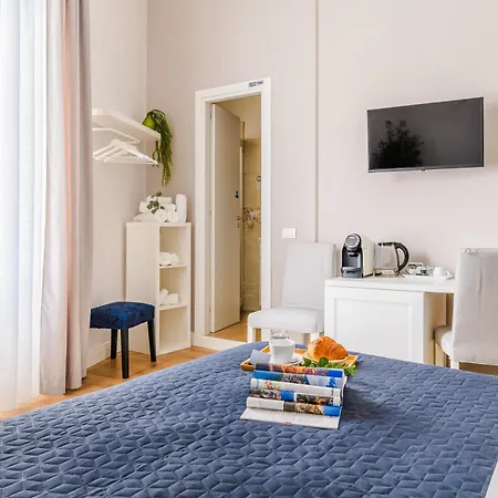 Casa de hóspedes L'opera & 4*