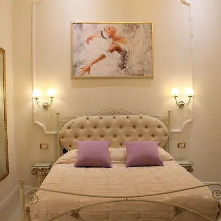Casa de hóspedes L'opera & 4*