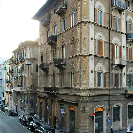 Pensjonat L'opera & 4*