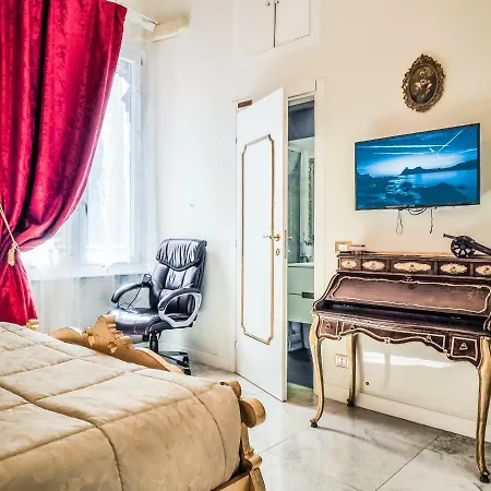 Pensión L'opera Rooms&suite La Spezia