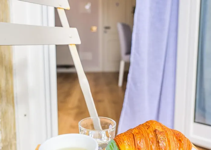 L'opera & Penzion La Spezia